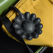 SCHWARZE BLUME CHARM